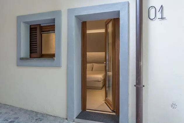 Tek Büyük veya İki Ayrı Yataklı Oda, Bahçe Manzaralı