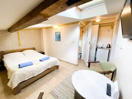 Standard Tek Büyük veya İki Ayrı Yataklı Oda, 1 Çift Kişilik veya 2 Tek Kişilik Yatak