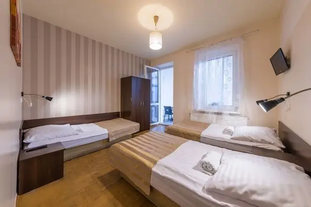 Standard Üç Kişilik Oda, 3 Tek Kişilik Yatak