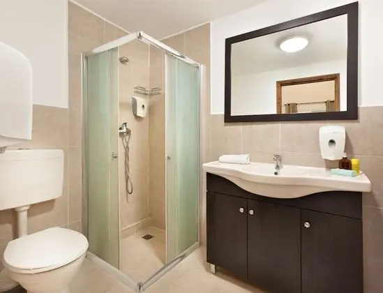 Family Oda, Banyolu/Duşlu (4 beds)