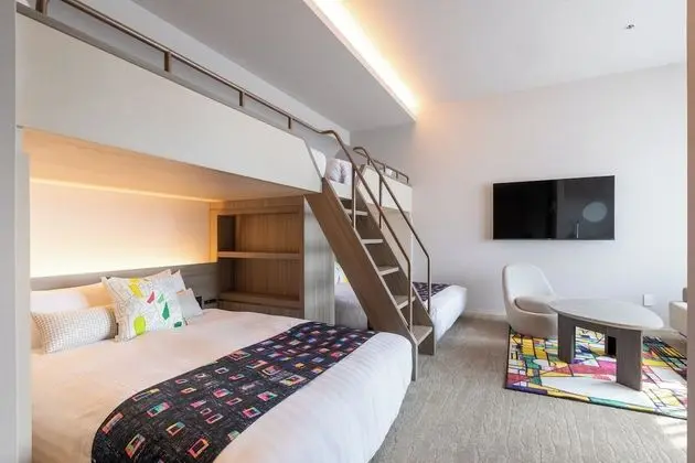 Standard Stüdyo, Sigara İçilmez (Bunk)