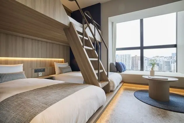 Oda, Sigara İçilmez (Three Beds Bunk)