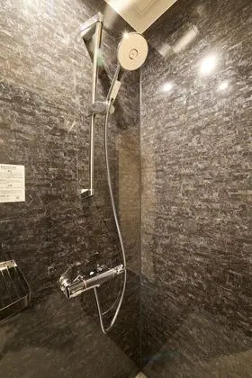 Oda, Sigara İçilmez (Three Beds Bunk)