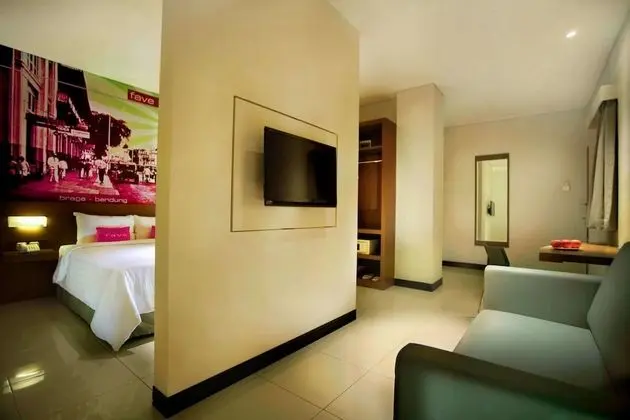 Süit (Freshroom)