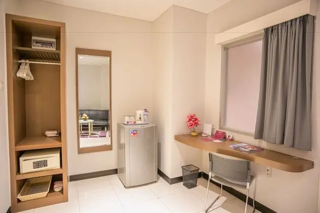 Süit (Freshroom)