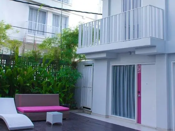 Superior Oda, Balkon