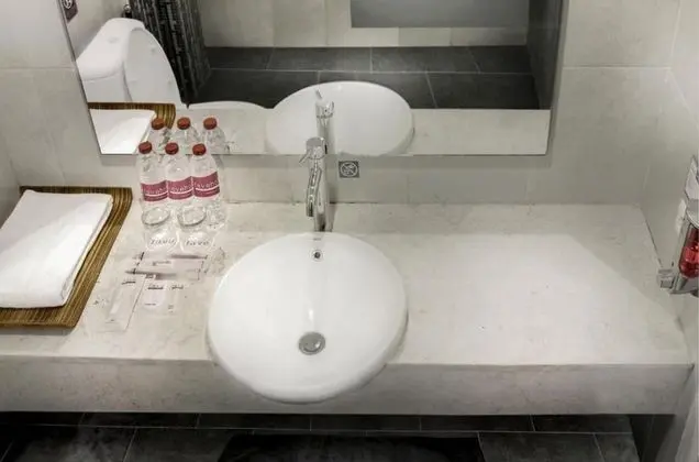 Standard Oda (Faveroom)