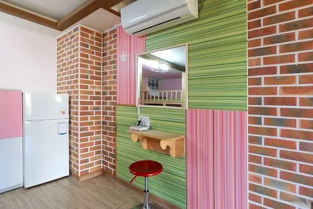 Dört Kişilik Oda, Sadece kadınlar için