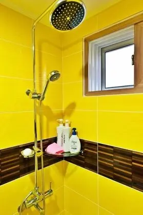 Dört Kişilik Oda, Sadece kadınlar için