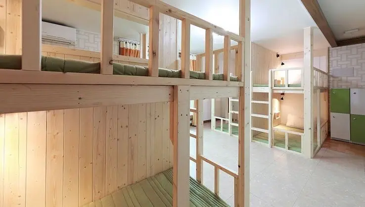 Ortak Ranzalı Oda, Sadece erkekler için