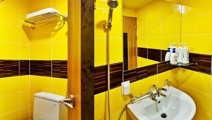 Ortak Ranzalı Oda, Sadece erkekler için