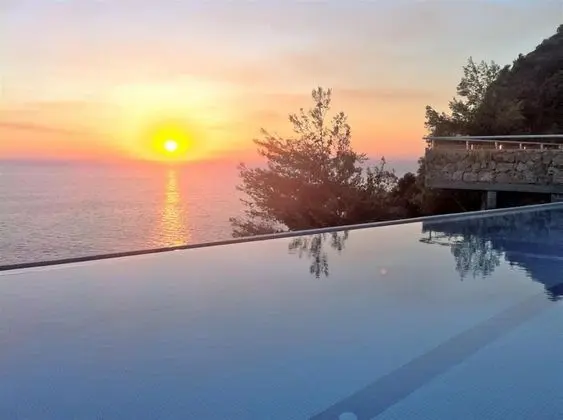 Villa, Sigara İçilebilir