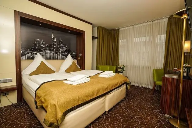 Comfort Tek Büyük Yataklı Oda