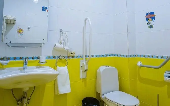 Standard İki Ayrı Yataklı Oda (Disability Access)