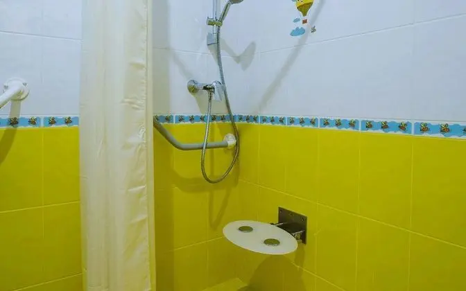 Standard İki Ayrı Yataklı Oda (Disability Access)