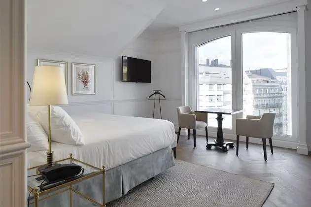 Classic Tek Büyük Yataklı Oda (Zubieta)