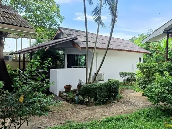 Balcony Family Villa with Bath Tub