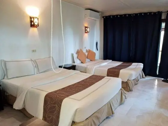 Balcony Family Villa with Bath Tub