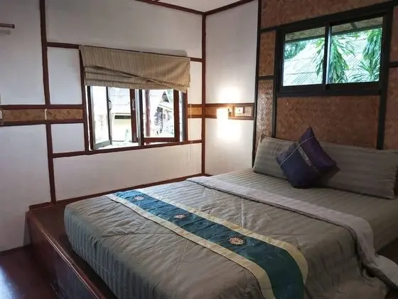 Deluxe Bungalow