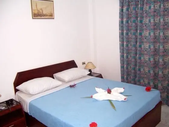 Tek Büyük veya İki Ayrı Yataklı Oda
