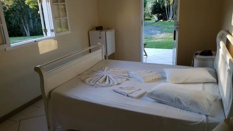 41-QUARTO FORA DO CASARAO COM AR