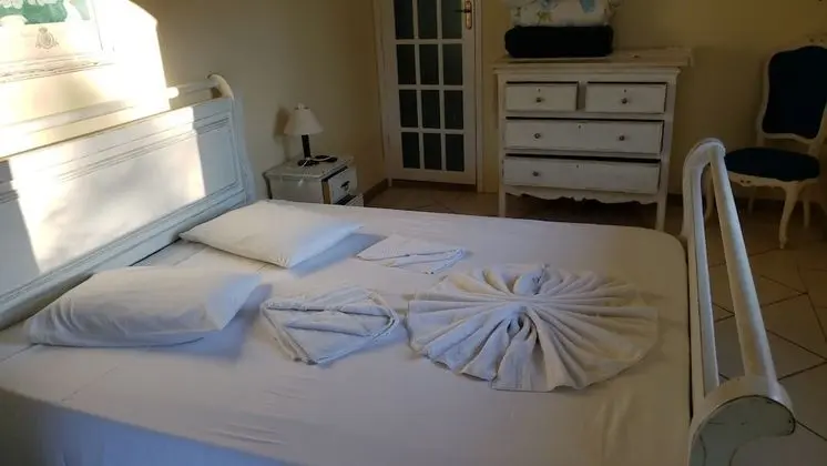 41-QUARTO FORA DO CASARAO COM AR