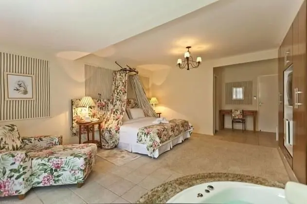 Luxury Oda, Sıcak Su Havuzu