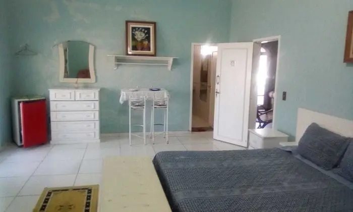 Üç Kişilik Oda
