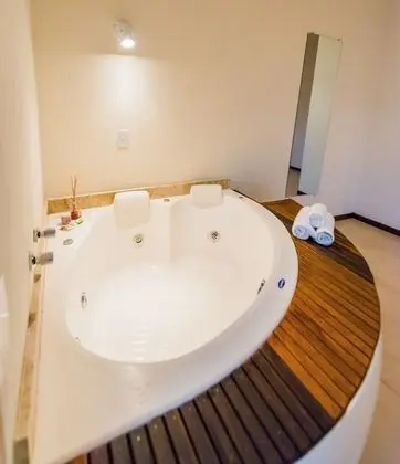 Oda, Sıcak Su Havuzu