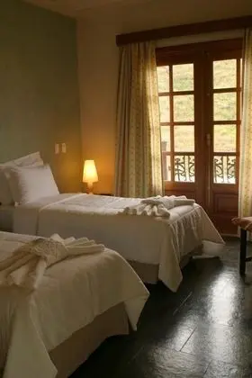 Standard Tek Büyük Yataklı Oda, Bahçe Manzaralı