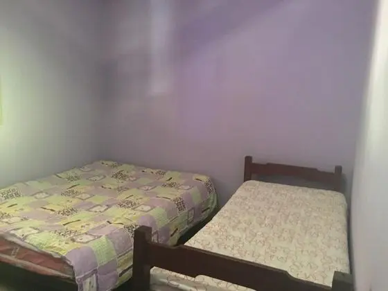 Casa - 3 quartos - 15 pessoas - banheiro compartilhado