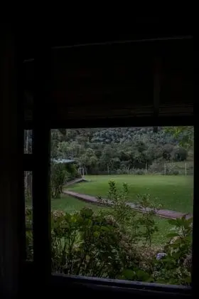 Dağ Evi, Birden Çok Yatak, Bahçe Manzaralı