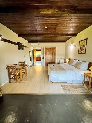 Premium Tek Büyük Yataklı Oda