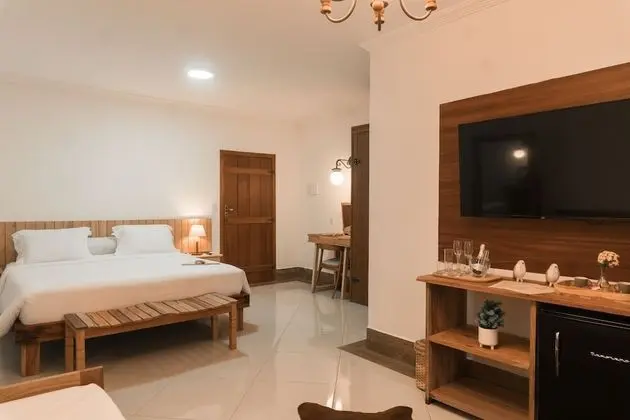 Deluxe Tek Büyük Yataklı Oda