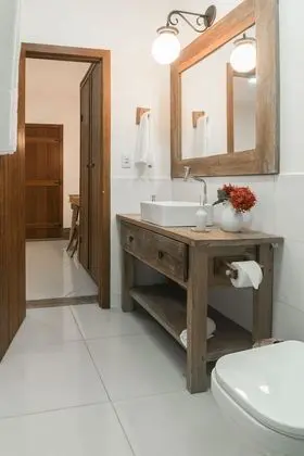 Honeymoon Tek Büyük Yataklı Oda