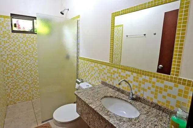 Tek Büyük veya İki Ayrı Yataklı Oda, 1 Yatak Odası, Balkon, Bahçe Manzaralı