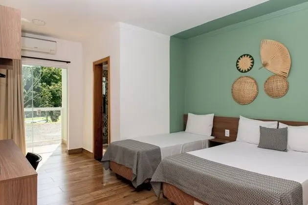 Traditional Üç Kişilik Oda