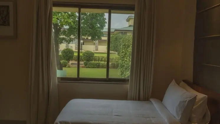 Serene Room with Twin Bed
