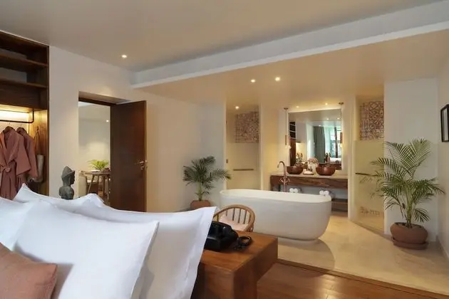 Luxury Süit, 1 En Büyük (King) Boy Yatak, Sigara İçilmez, Bahçe Manzaralı (Governor)