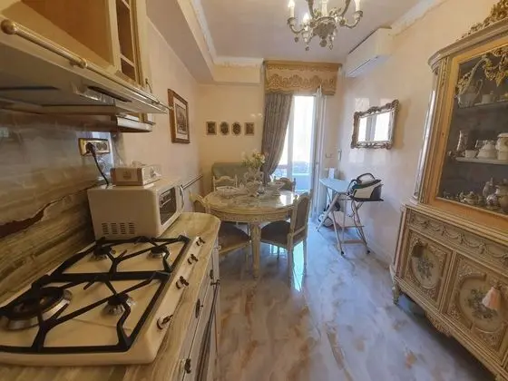 Luxury Tek Büyük Yataklı Oda