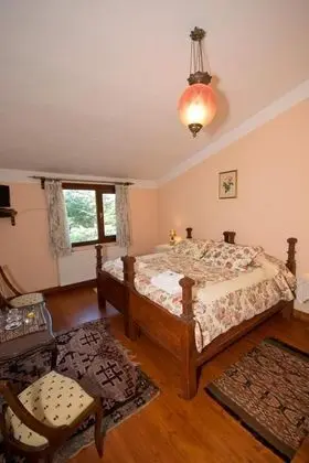 Çift Kişilik,bahçe Manzaralı,zemin Kat