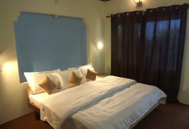 Mountain View Room with Balcony