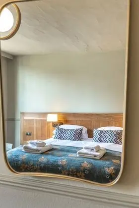 Classic Tek Büyük Yataklı Oda, Banyolu/Duşlu (Small)