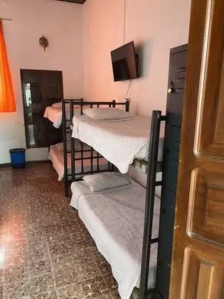 Economy Oda, Birden Çok Yatak, Ortak Banyo