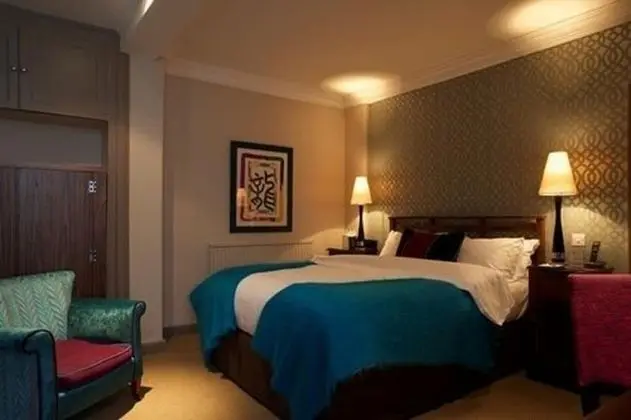 Standard Tek Büyük Yataklı Oda