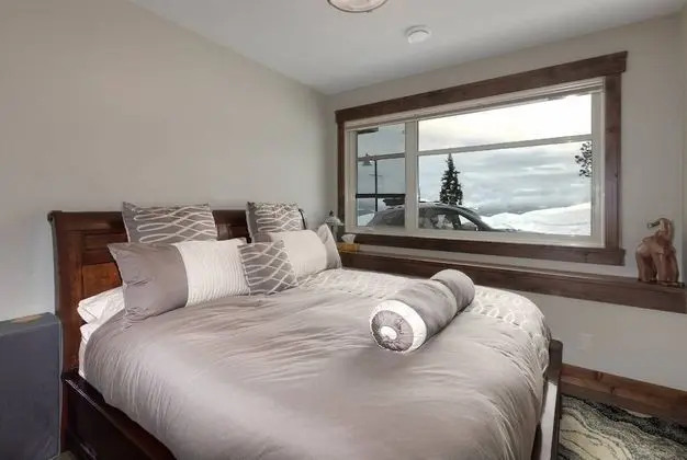 Ev (3 Bedrooms)