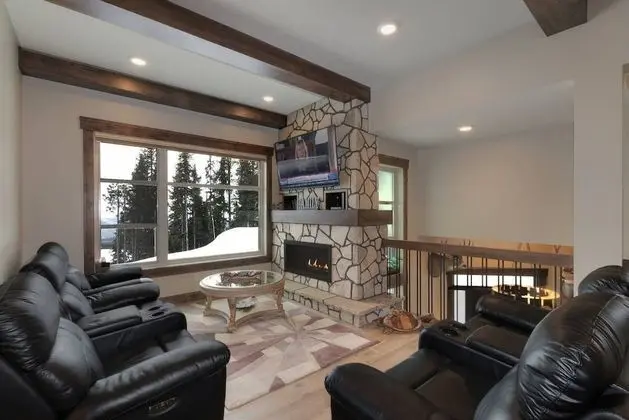 Ev (3 Bedrooms)