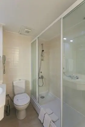 Standard İki Ayrı Yataklı Oda, Havuz Manzaralı