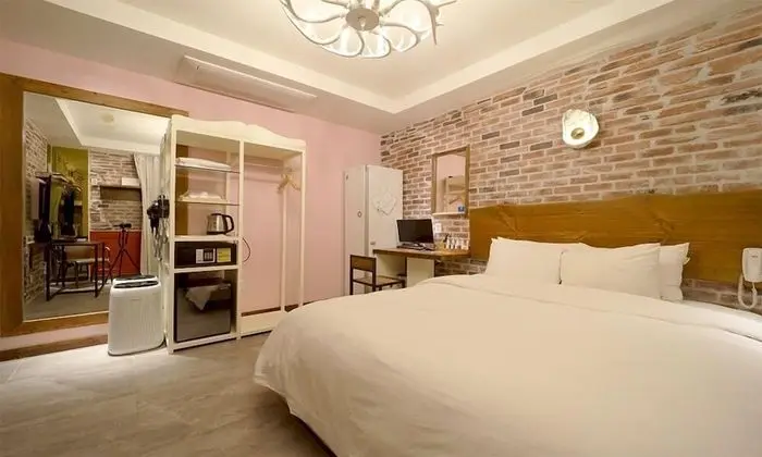 Deluxe Tek Büyük Yataklı Oda