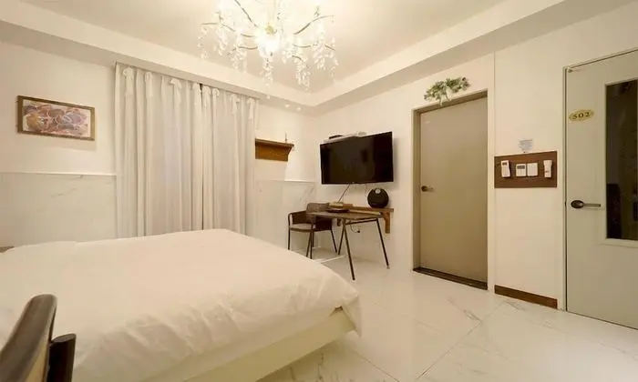 Deluxe Tek Büyük Yataklı Oda